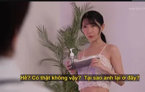 女友在床尾被操~男友在床头自己打手枪?!另类情趣~