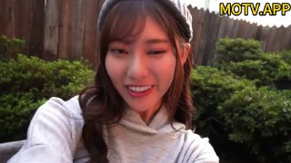 【美女少妇】良家少妇 家中沙发前啪啪偷拍 风骚妩媚 一颦一笑尽是风情 倒立口交 激情四射